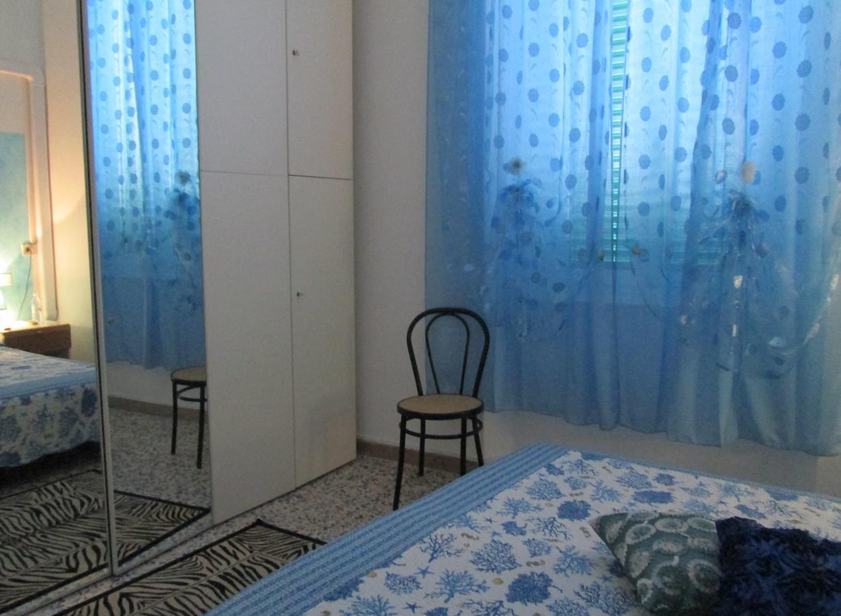 B&B Regina Margherita Пьомбино Стая снимка