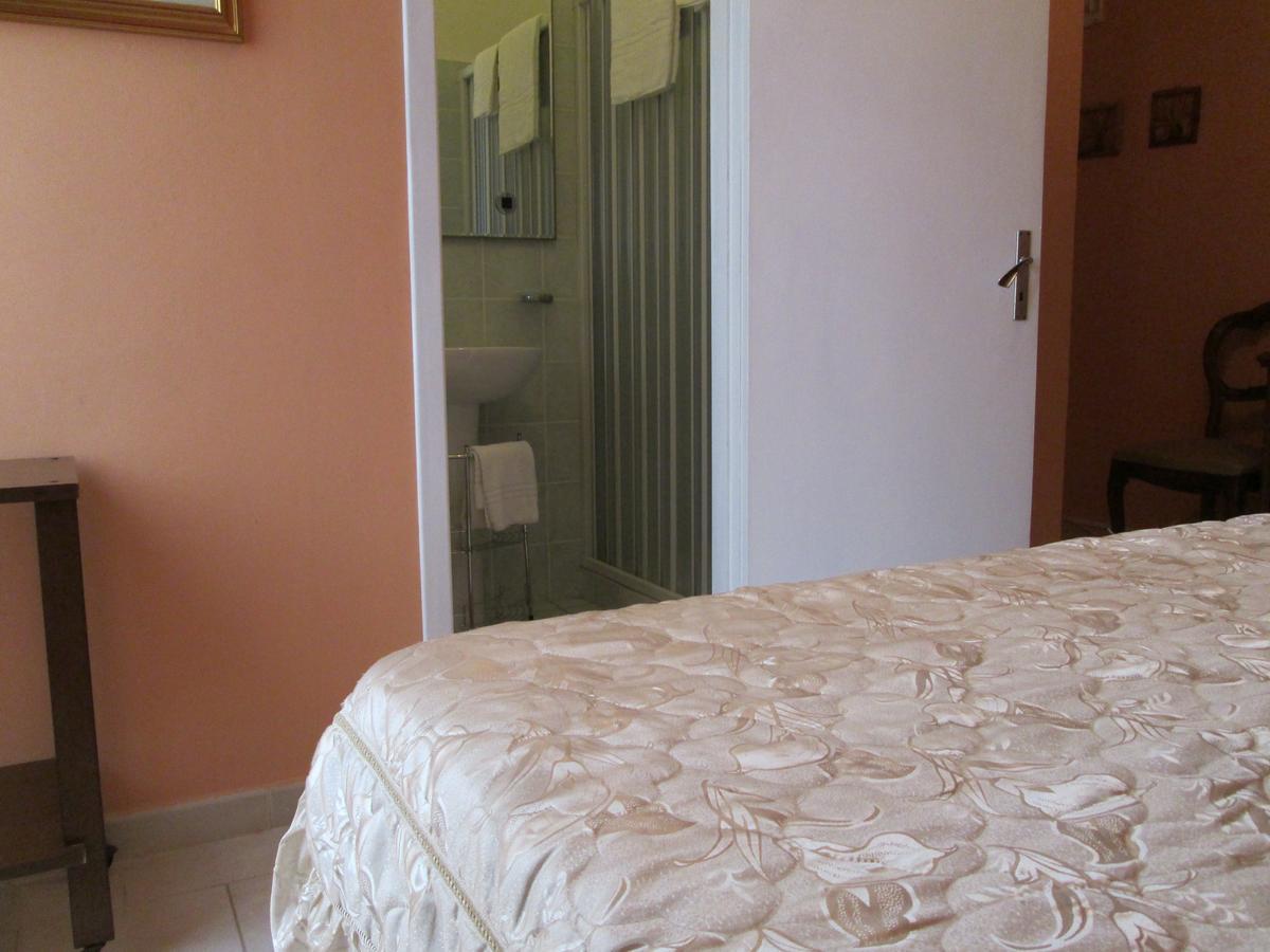 B&B Regina Margherita Пьомбино Стая снимка