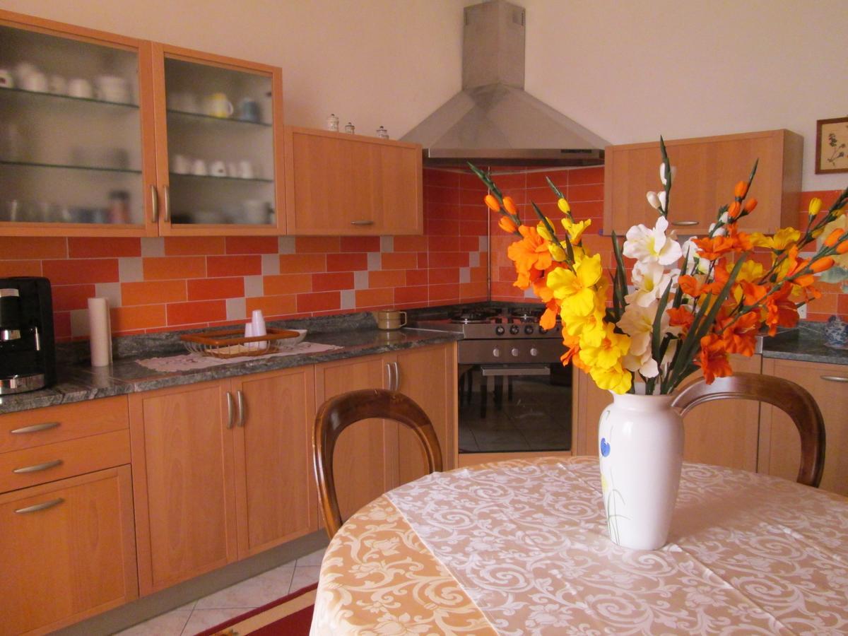 B&B Regina Margherita Пьомбино Стая снимка