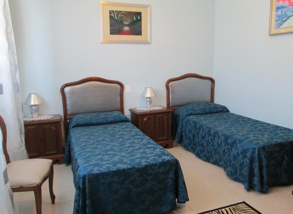B&B Regina Margherita Пьомбино Стая снимка