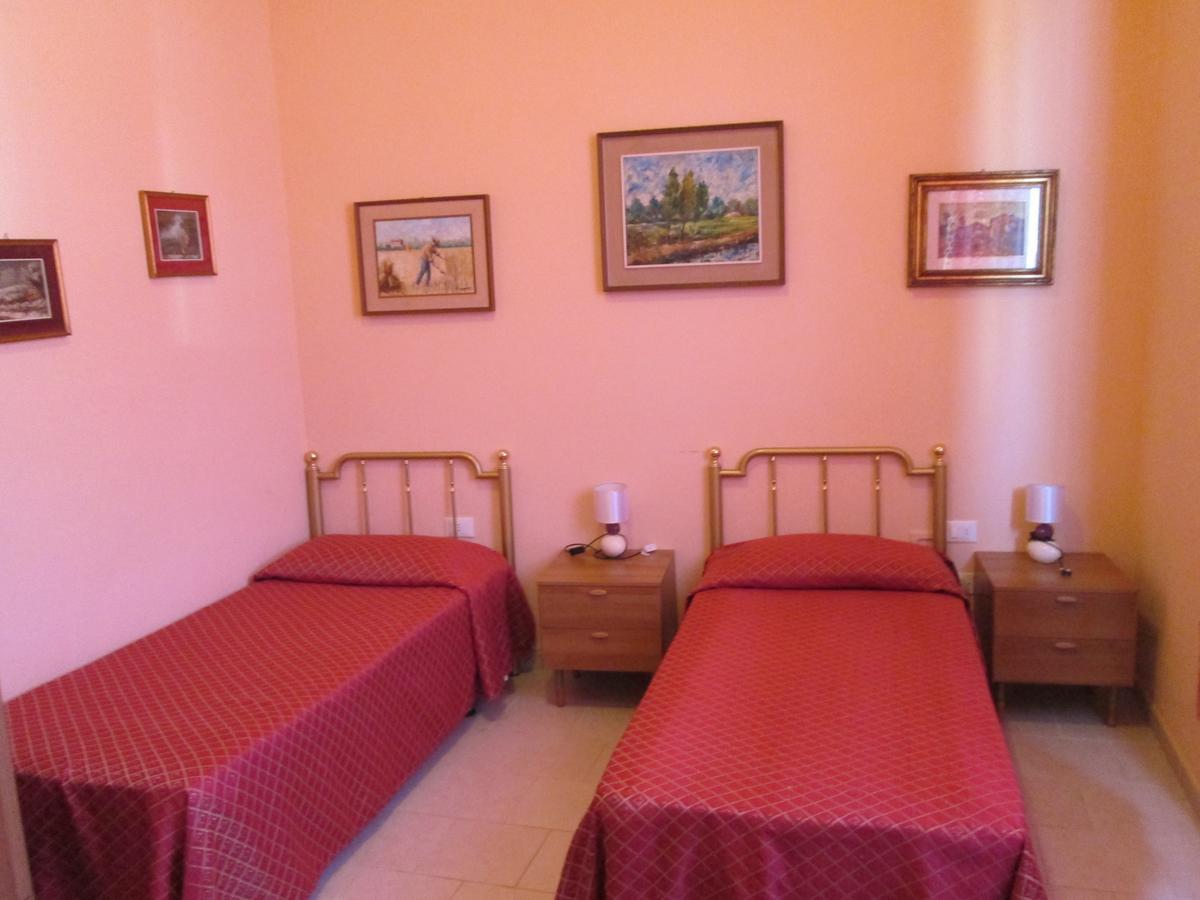 B&B Regina Margherita Пьомбино Стая снимка